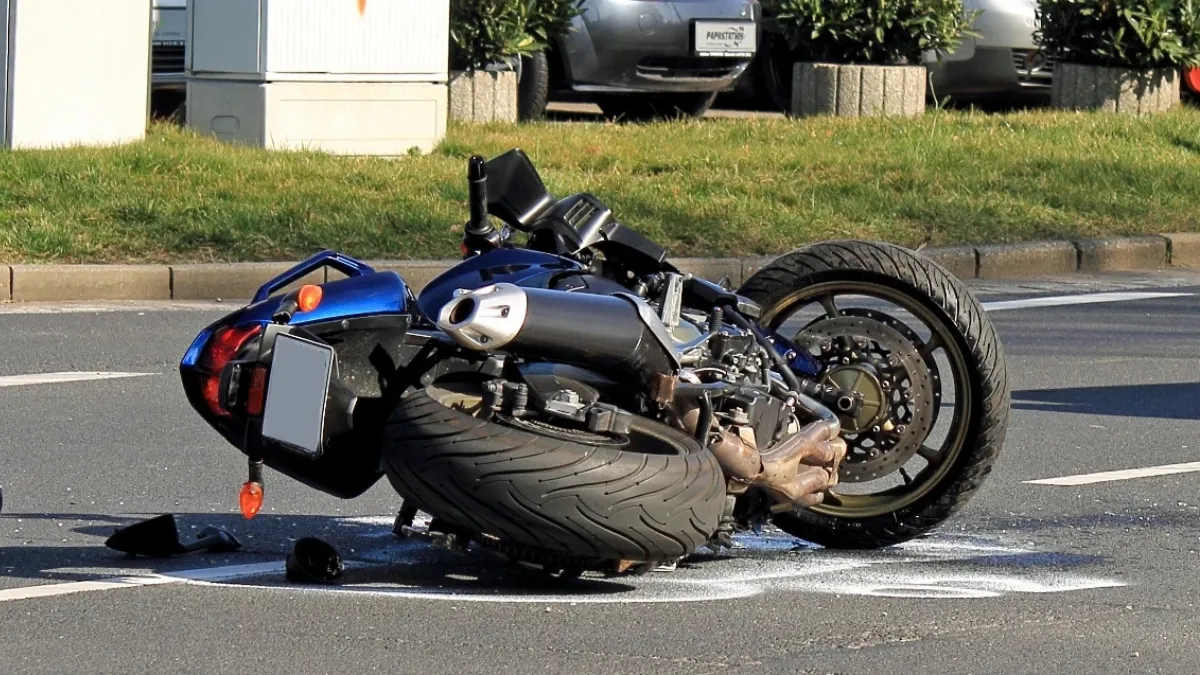 Motorcycle accidents are among the most devastating types of vehicle collisions, often resulting in severe injuries, long-term disabilities, or even wrongful death. The complexities involved in motorcycle accident cases—such as proving liability, negotiating with insurance companies, and calculating the full extent of damages—demand the experience of a qualified motorcycle accident lawyer. At Slater | Grant, we specialize in advocating for motorcycle accident victims and their families, ensuring they receive the maximum compensation they deserve.